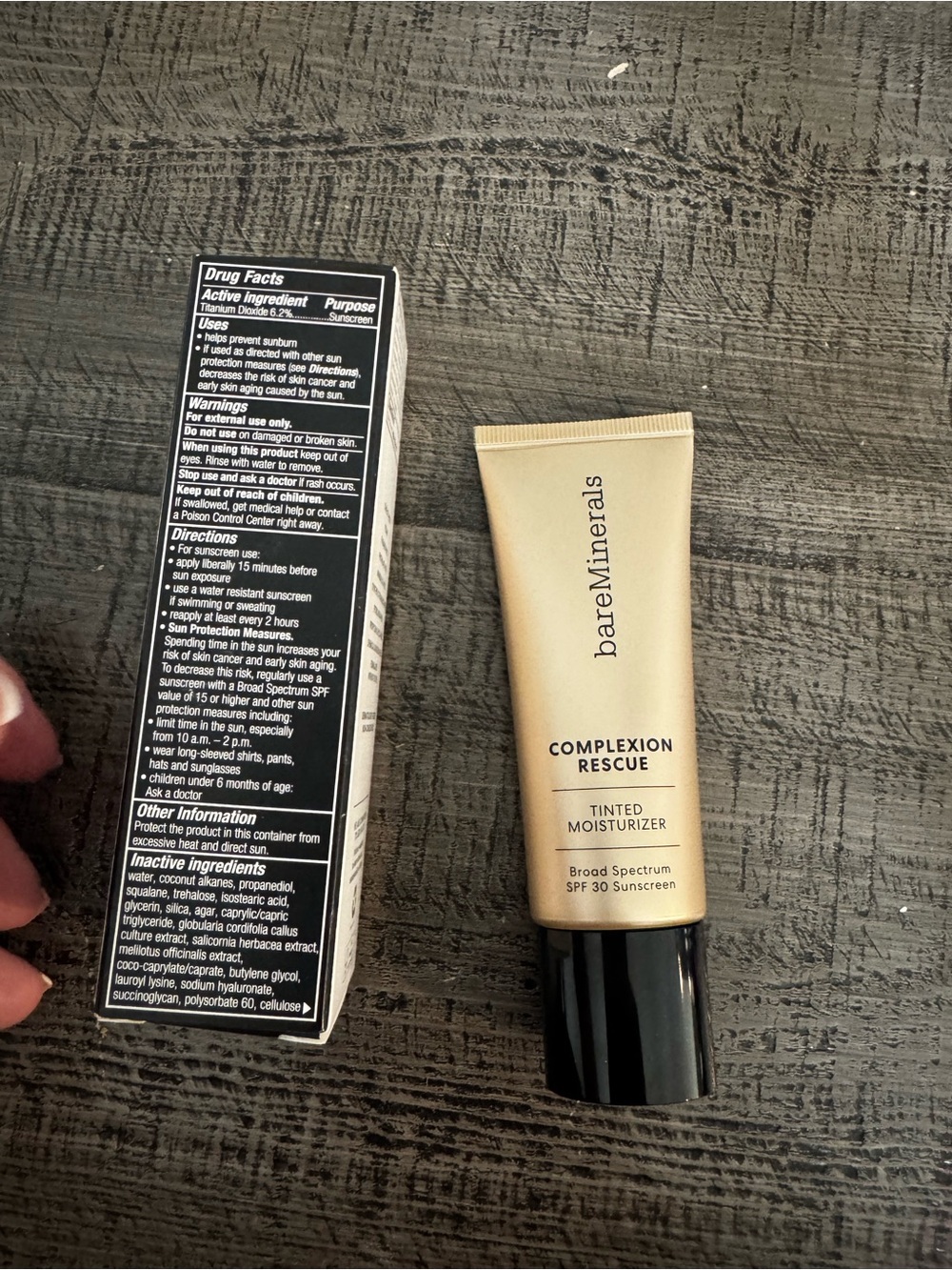BareMinerals Complexion Rescue Tinted Moisturizer - Wheat 4.5 - Picture 3 of 9